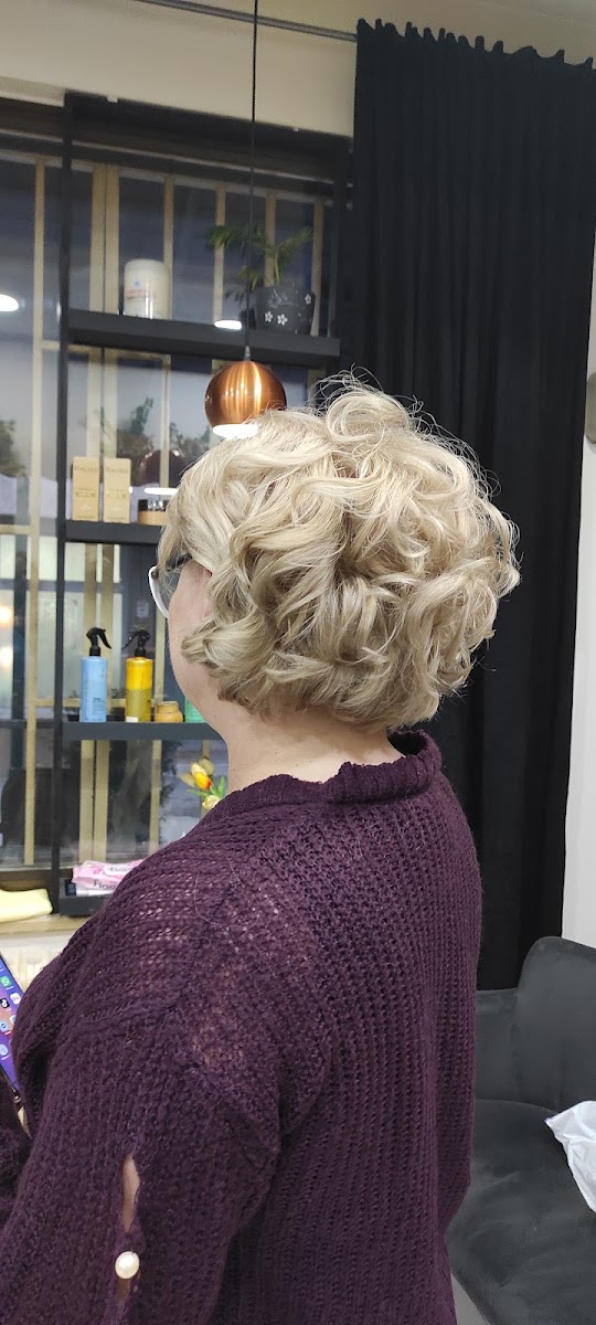 Freeze - Frizerski salon - foto 2