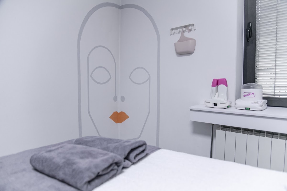 Look at me beauty studio