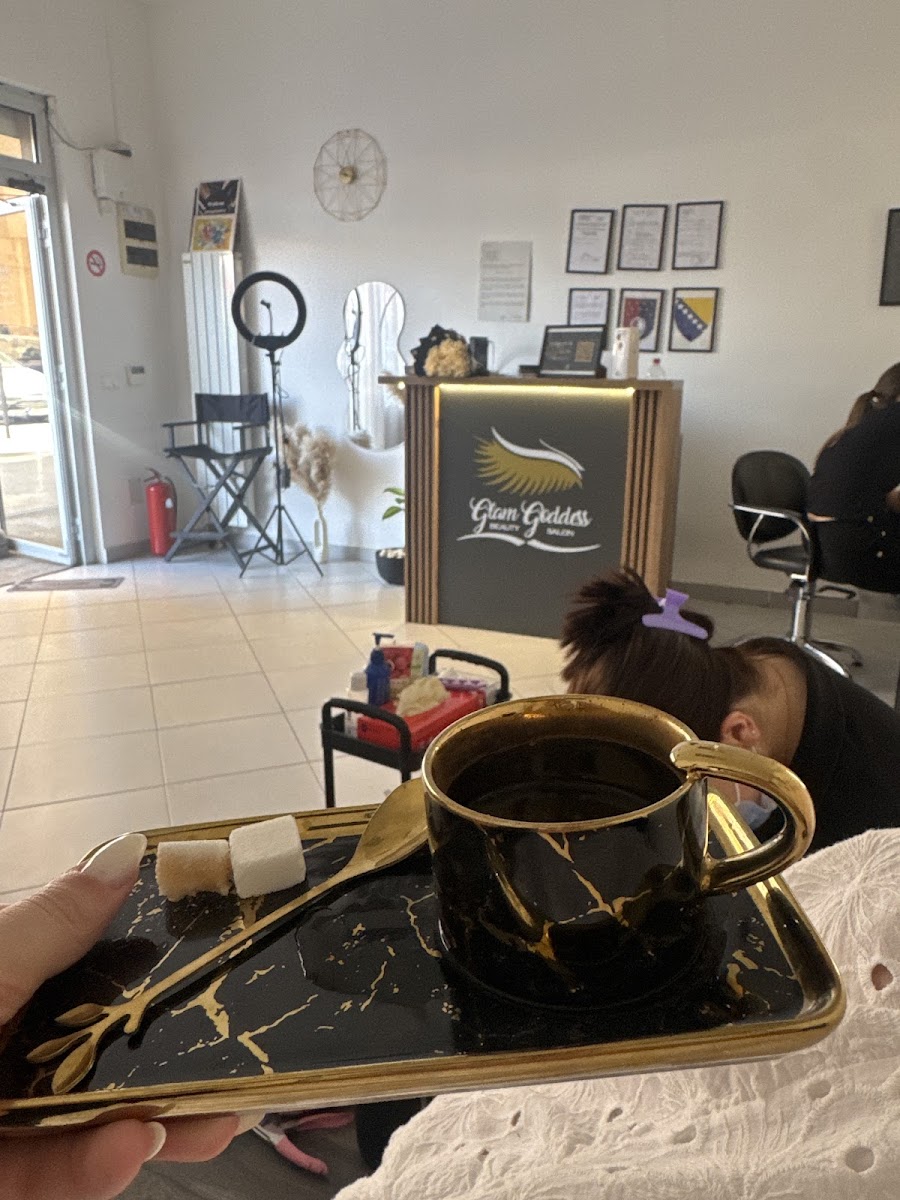 Glam Goddess Beauty Salon - foto 2