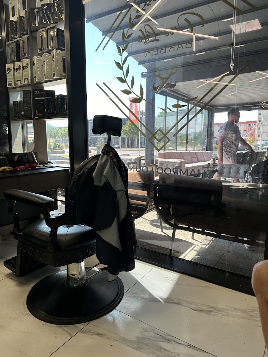 OneLife BARBER SHAMPOO LOUNGE - foto 3