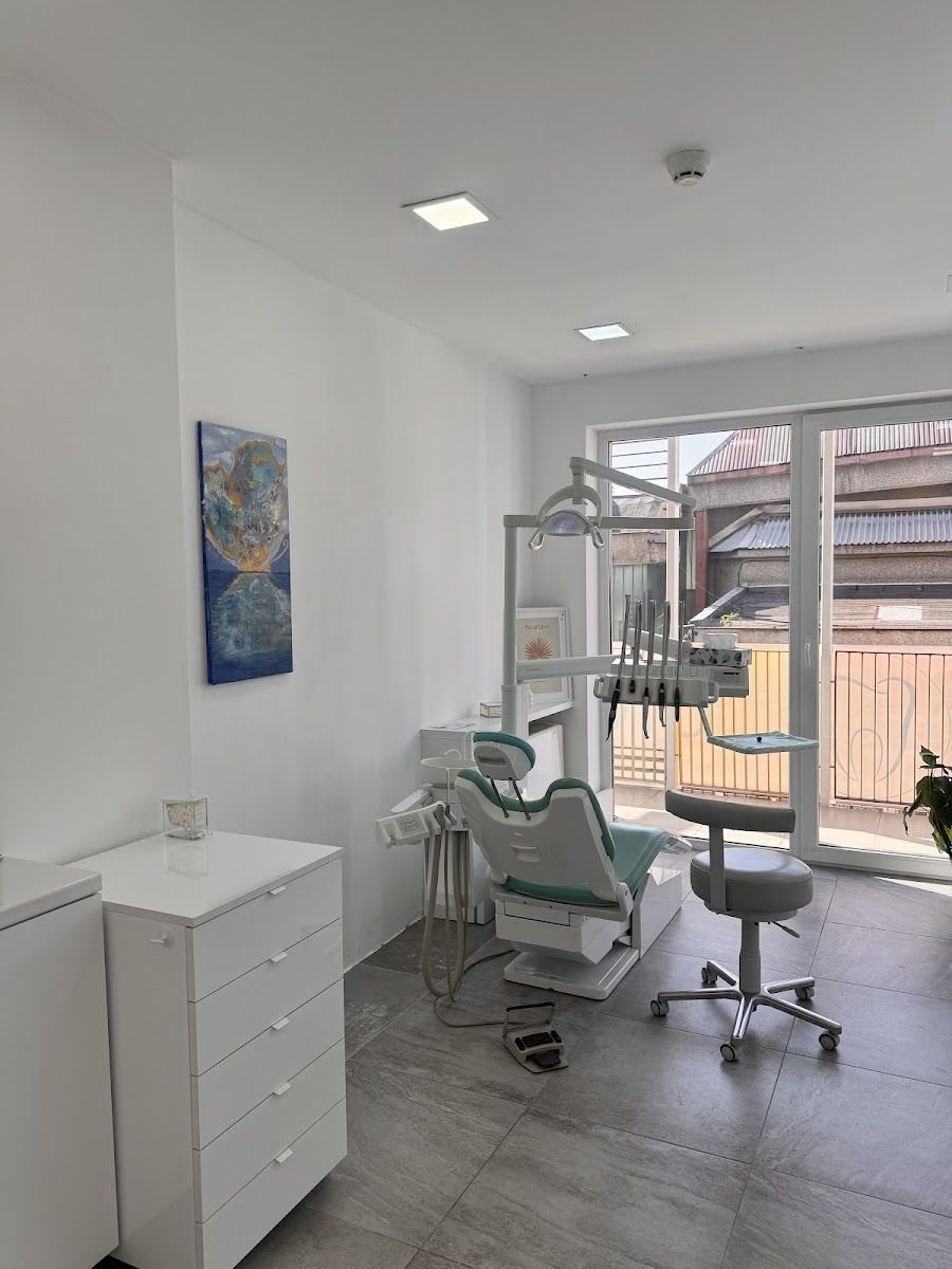 Stomatološka ordinacija Biomimetica - foto 1