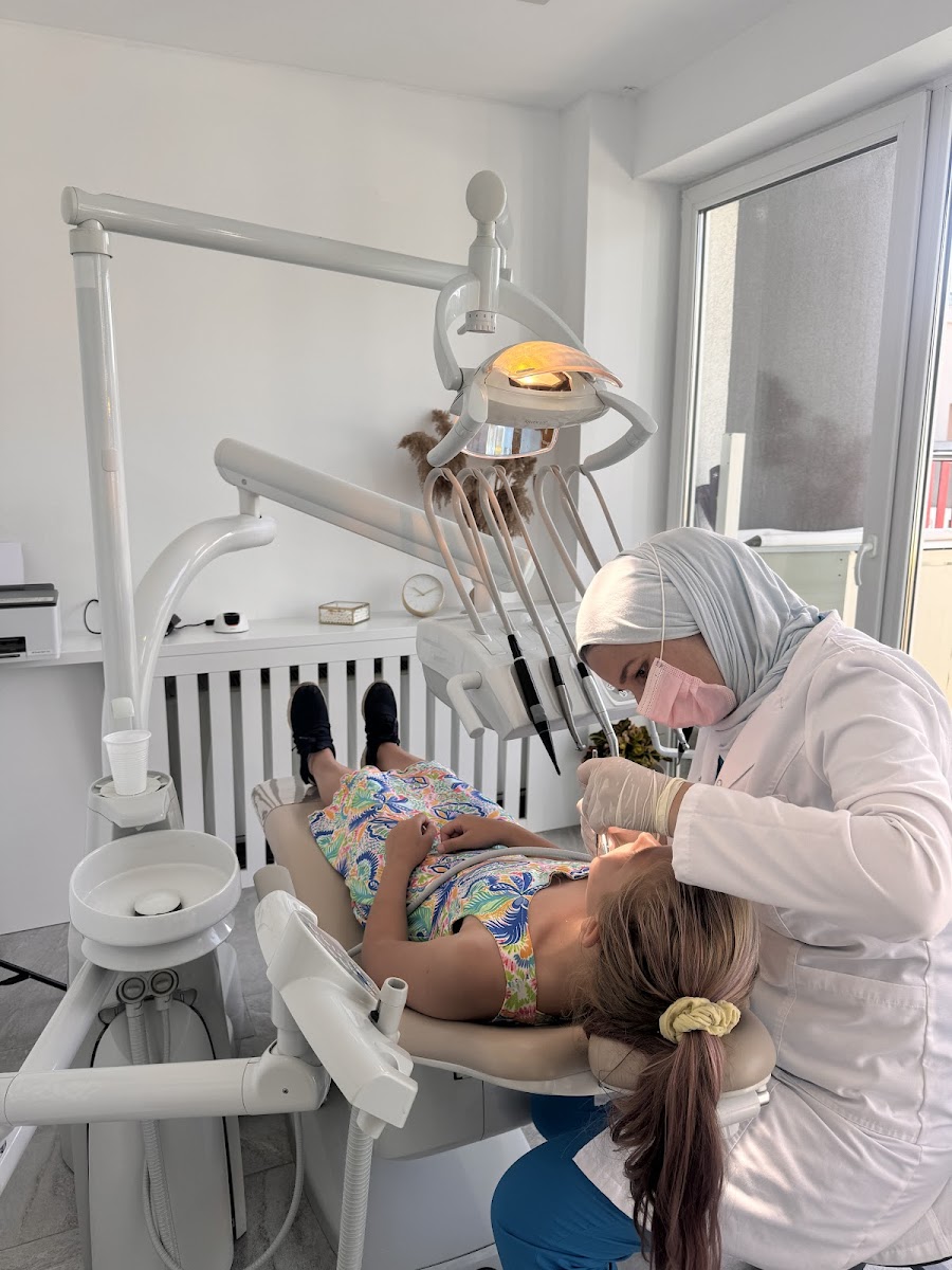 Stomatološka ordinacija Biomimetica - foto 3