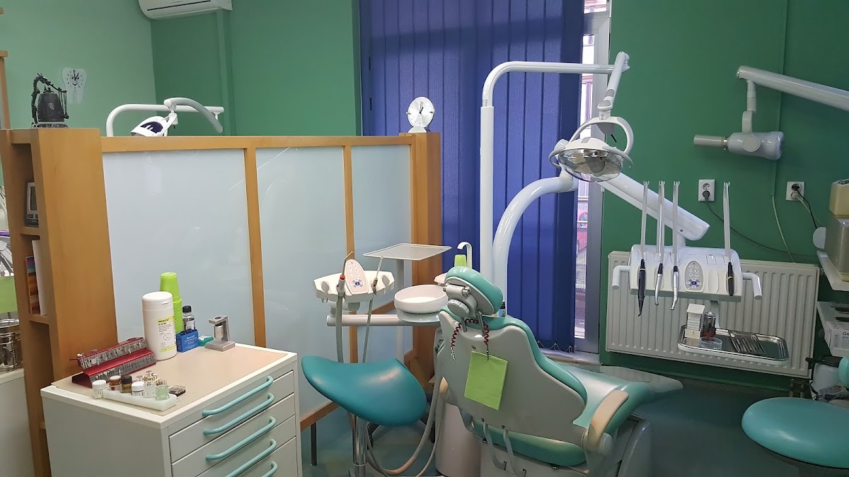 Stomatološka Ordinacija DEMIROVIĆ - foto 2