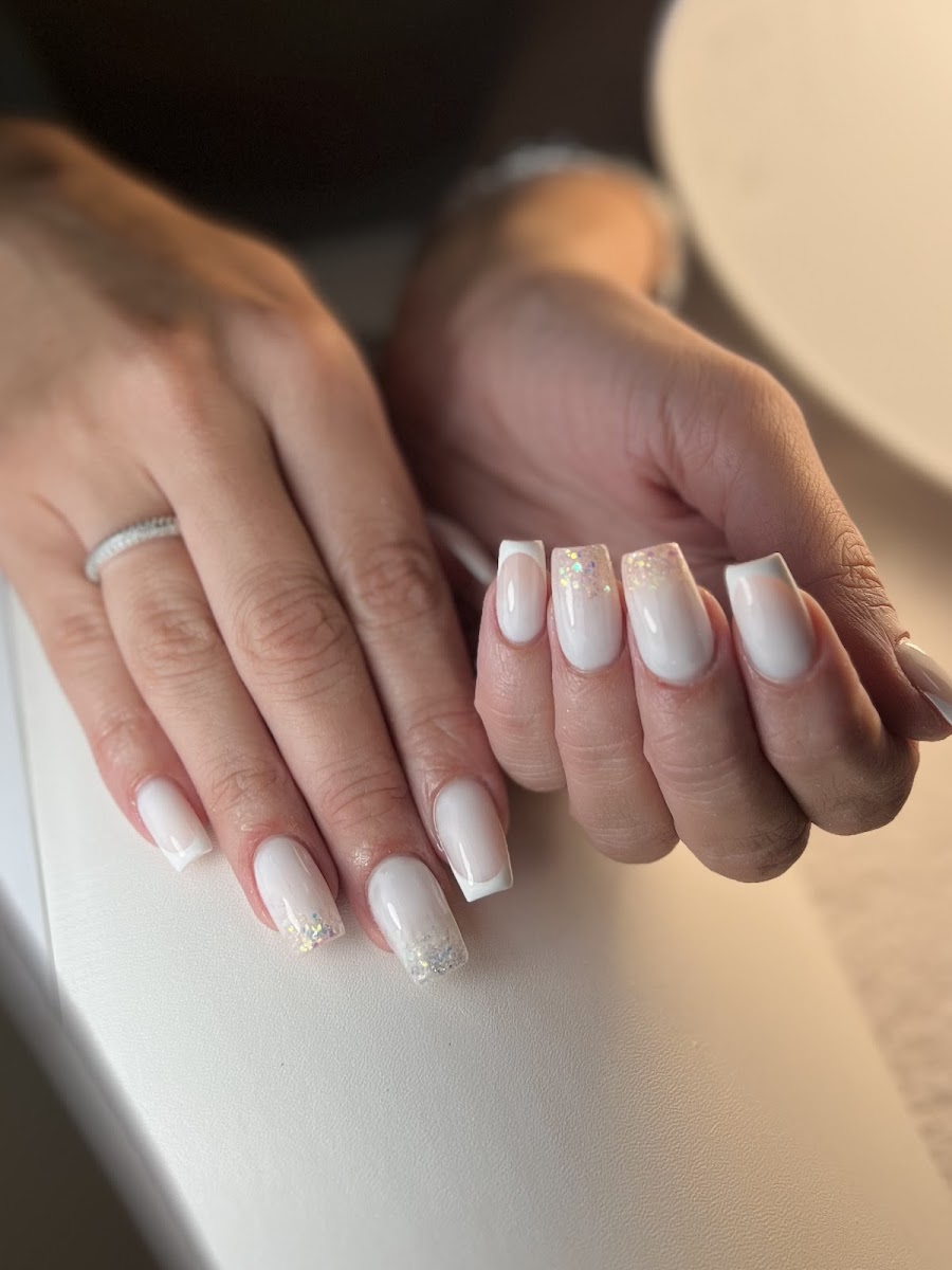 Nail Queen Beauty Studio - foto 2