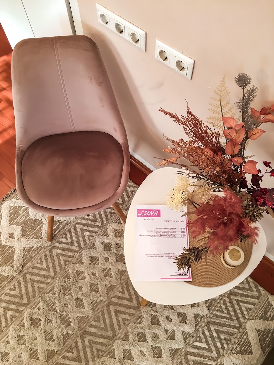 LUNA nail studio, Sarajevo