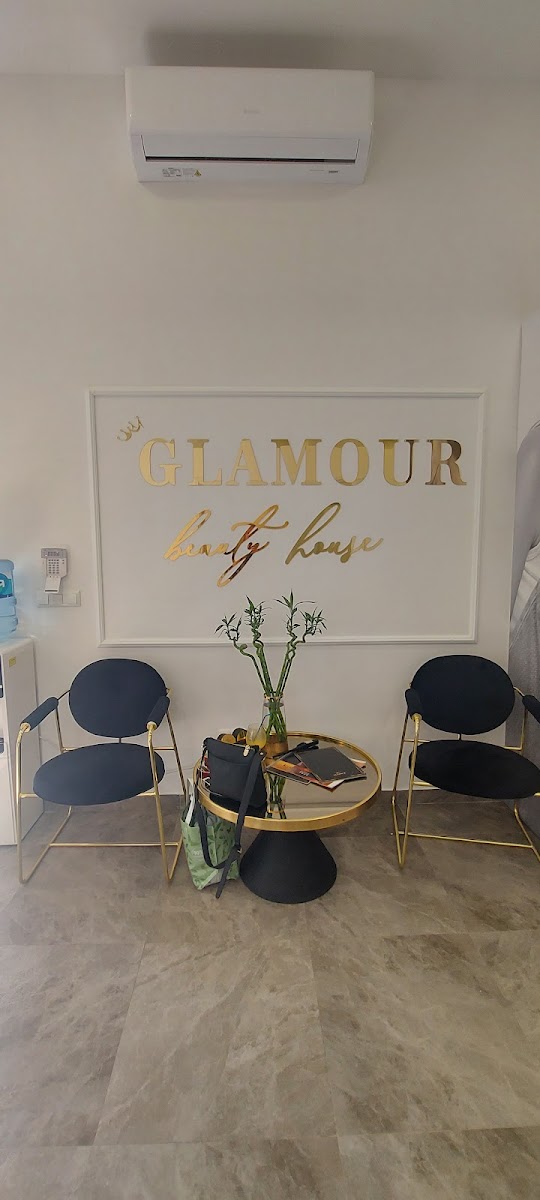 GLAMOUR BEAUTY HOUSE - foto 2