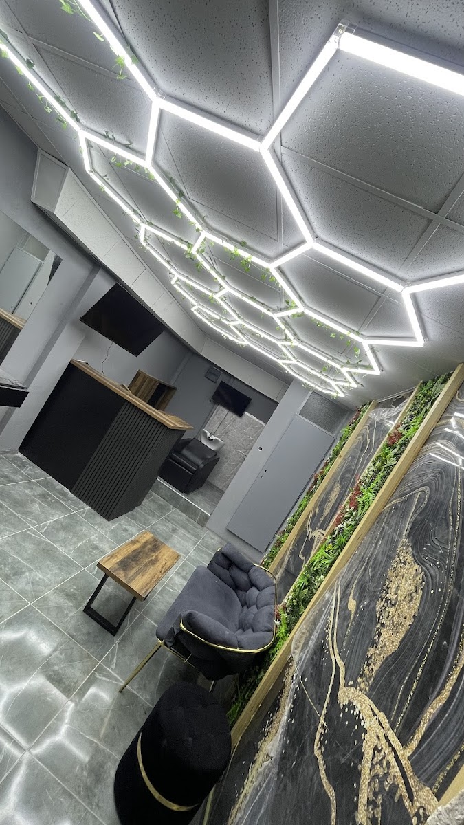 Phantom Barbershop - foto 3