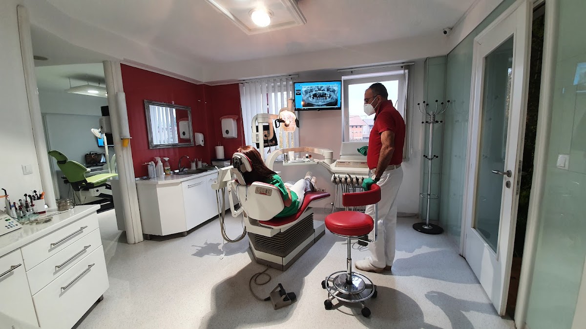 Specijalistička stomatološka ordinacija oralne hirurgije - Prim.Dr. Asotić Esad, Ilidža