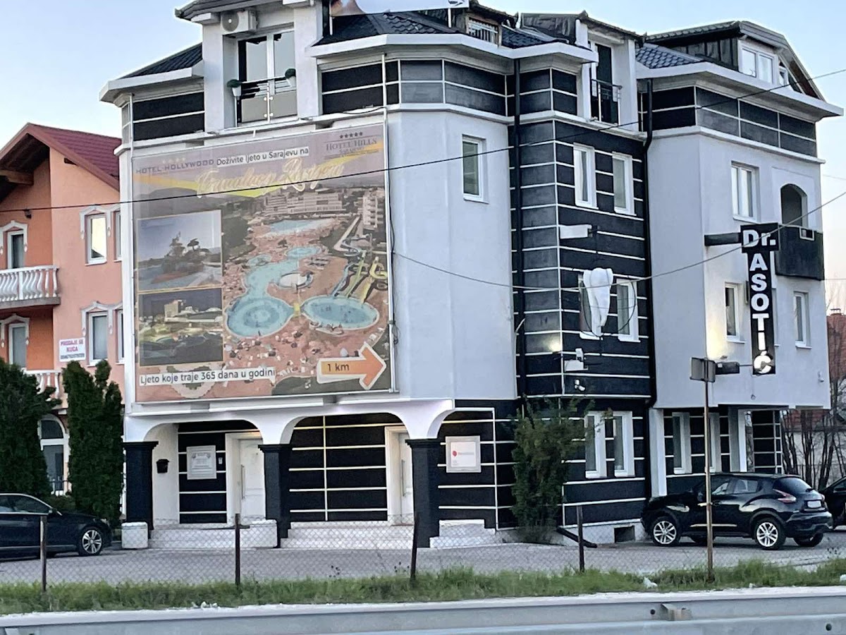 Specijalistička stomatološka ordinacija oralne hirurgije - Prim.Dr. Asotić Esad - foto 3