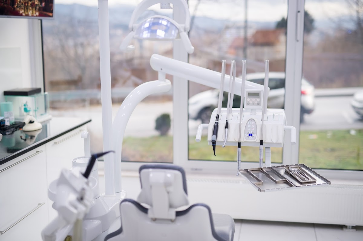 Specijalistička stomatološka ordinacija dr.Selman - foto 3