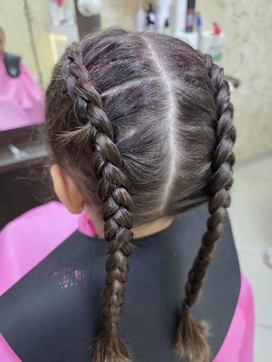 Raida Hair, Sarajevo