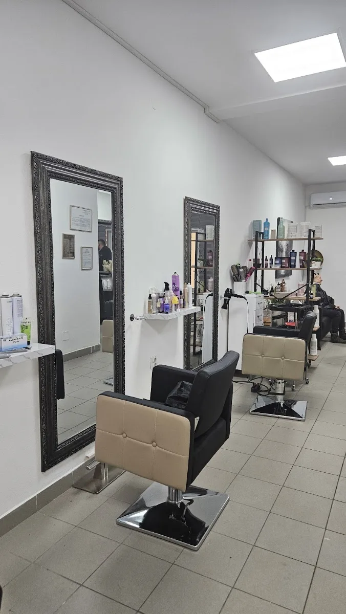 Frizerski Salon Divina - foto 3