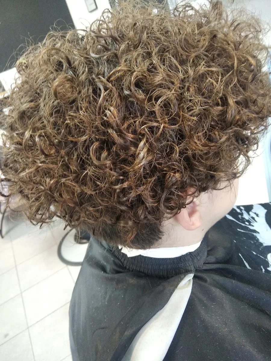Muški frizerski salon Marijana Ž - foto 2