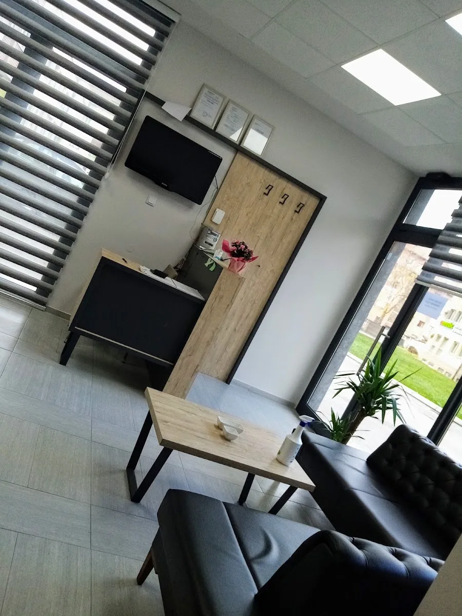 Frizerski Salon Cut - foto 3