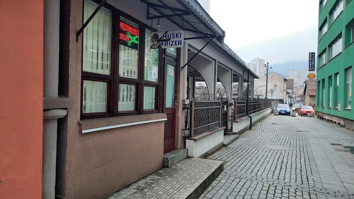Frizerski salon "IZHO" - foto 3