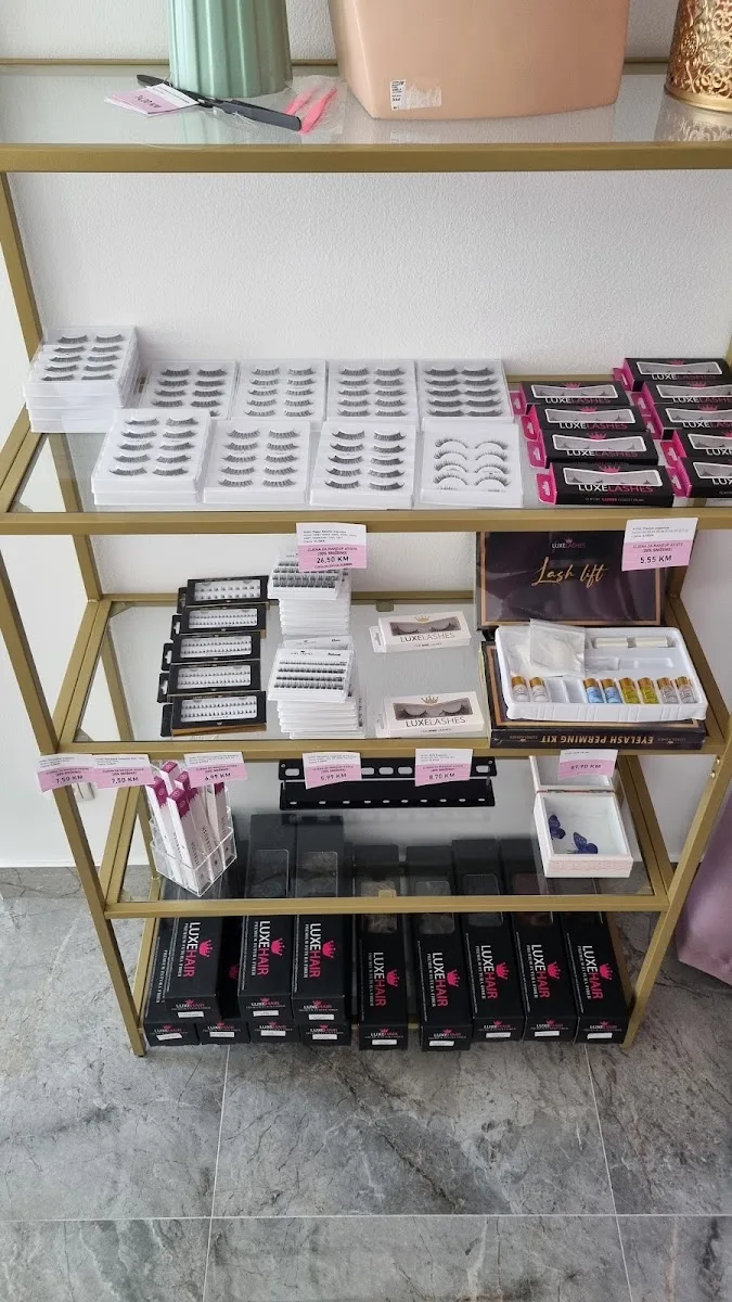 Luxe Hair - Perike, Ekstenzije, Umetci za kosu & Luxe Lashes - foto 2