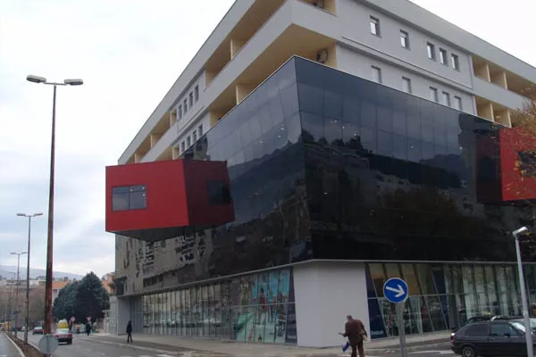 Piramida shopping centar, Mostar