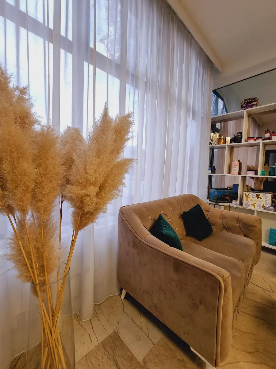 Frizerski studio "ONE", Vitez