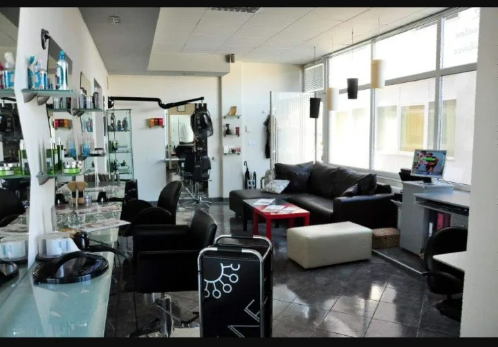 Frizerski studio MM, Vitez