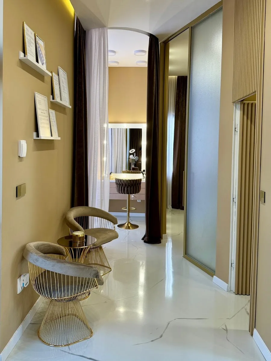 Beauty Bar IN, Vitez