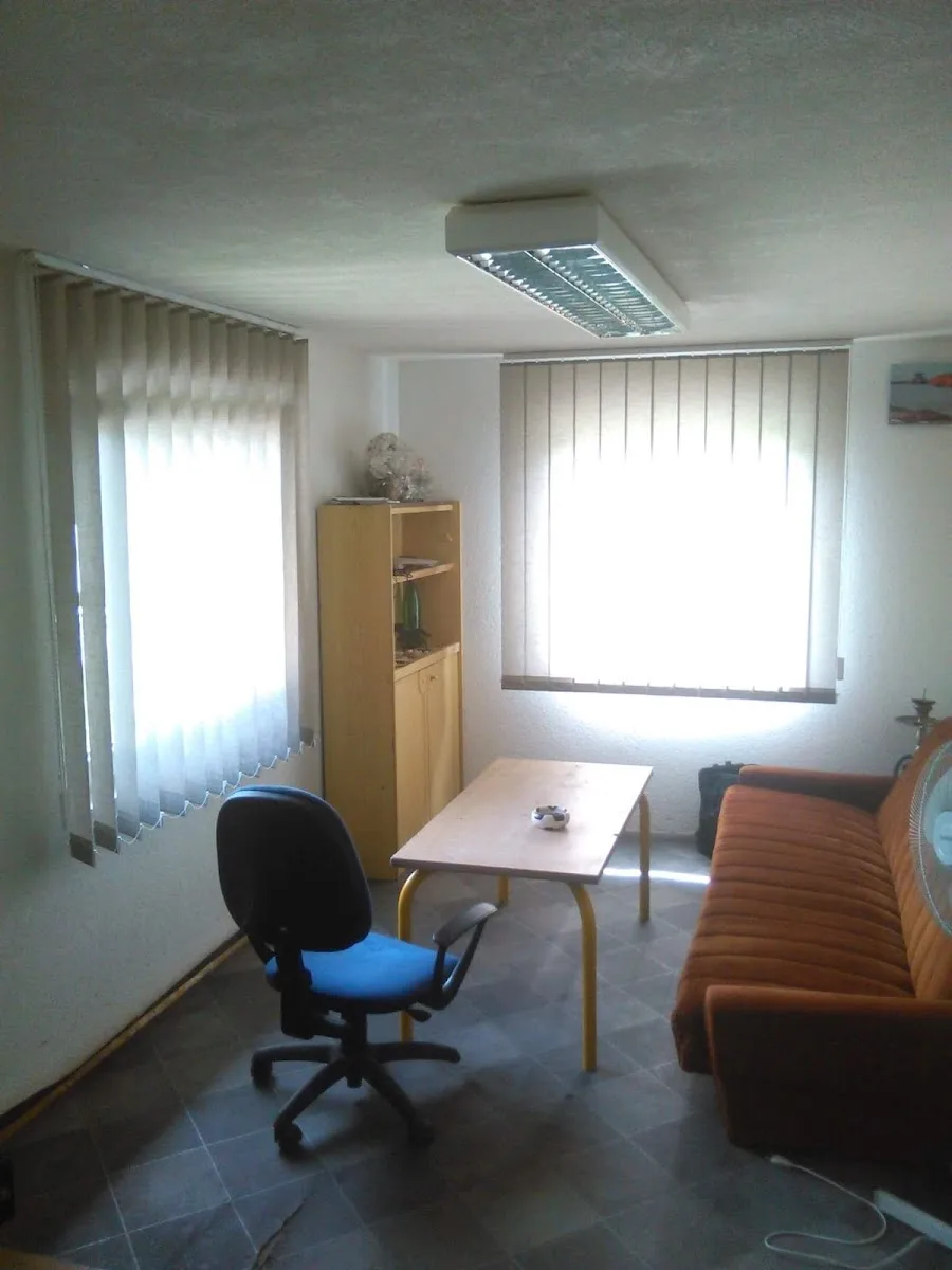 Frizerski B-B - foto 2