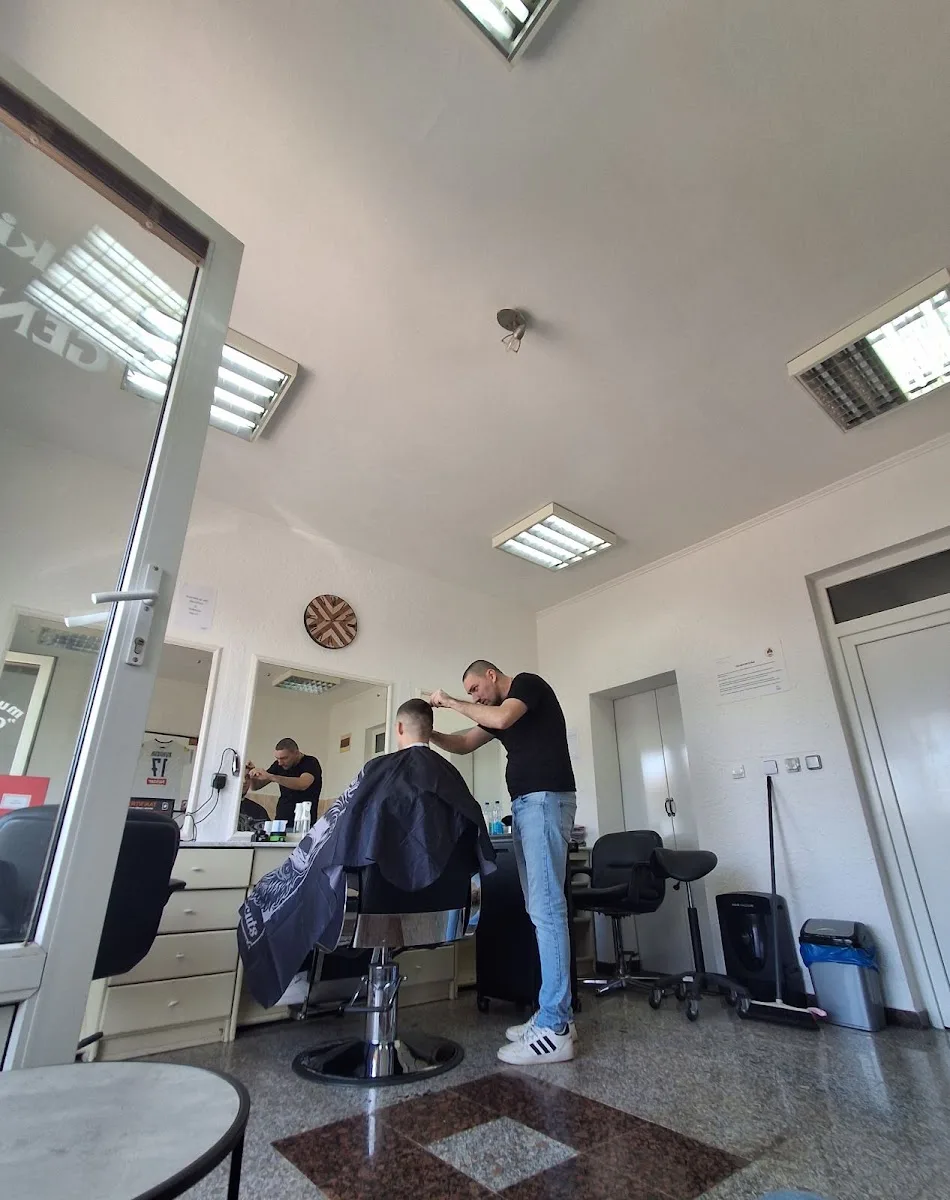 Muski frizerski salon "Genova", Banja Luka