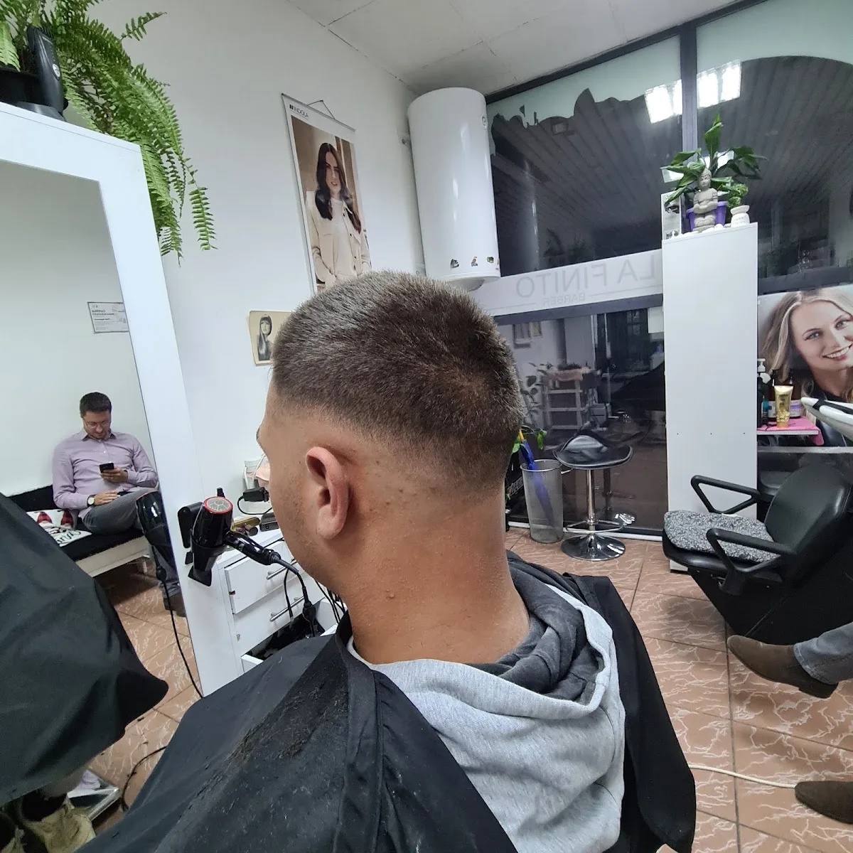 La Finito Barbers Muško i Ženski frizerski salon - foto 2