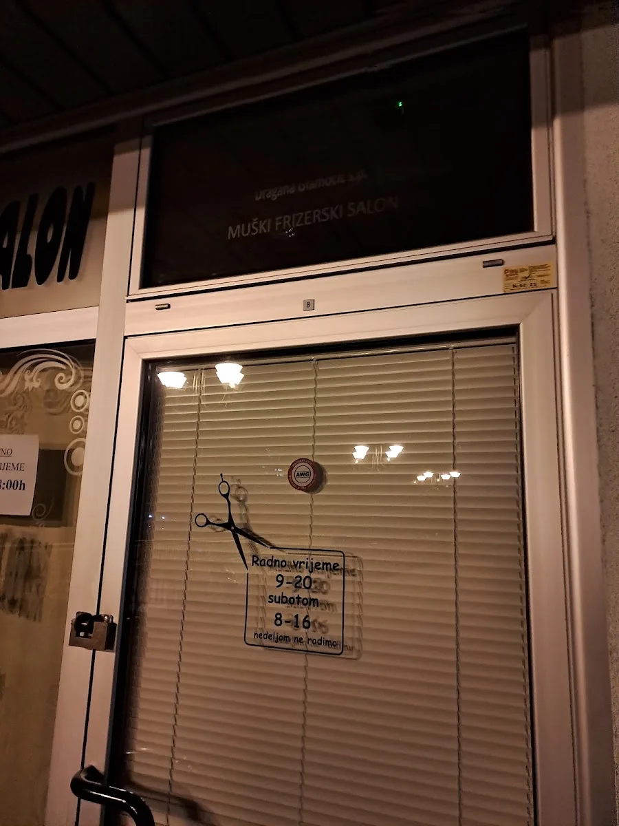Muški frizerski salon BEST OF - foto 3