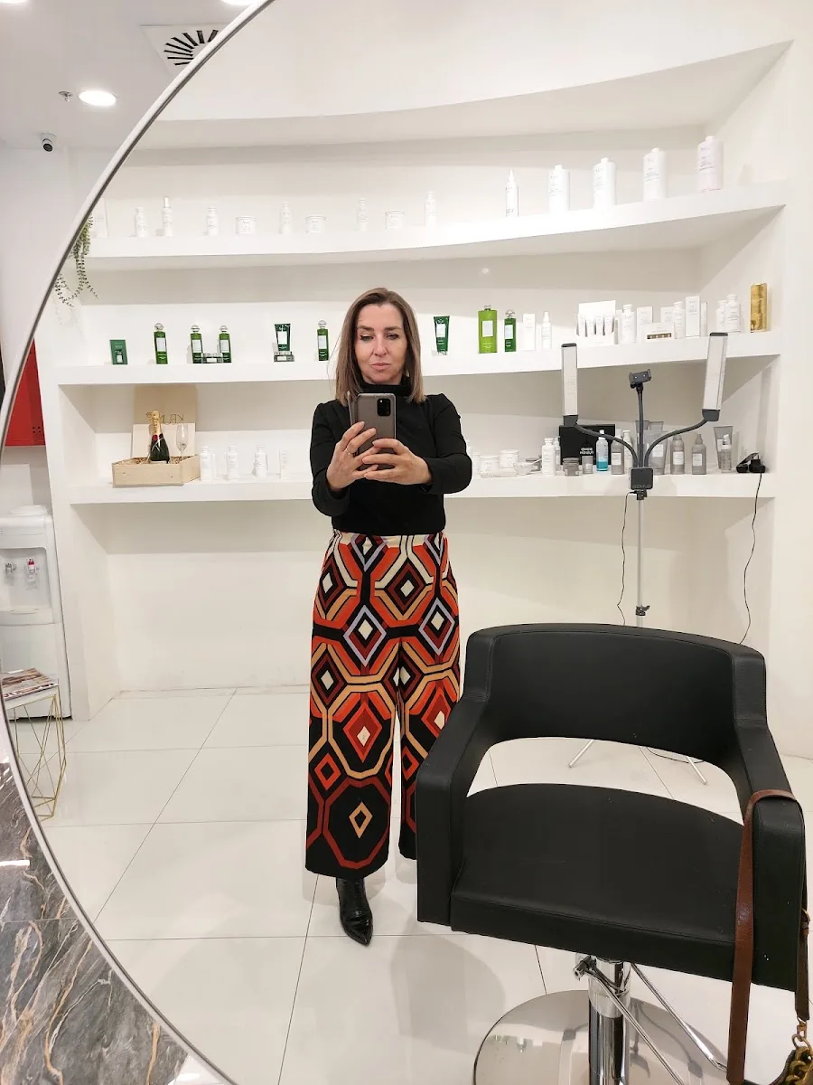 Arena Hair & Beauty Studio - foto 3