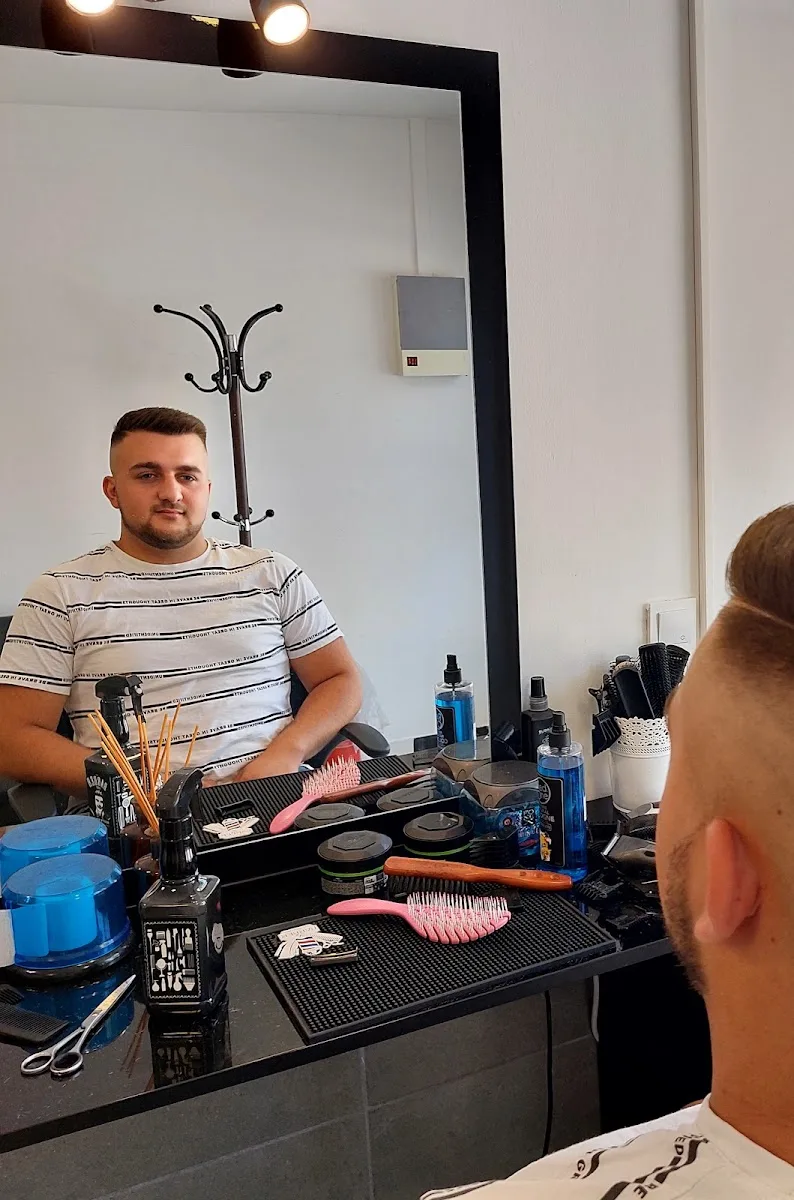 Muski Frizerski Salon - Studio Elit - foto 3