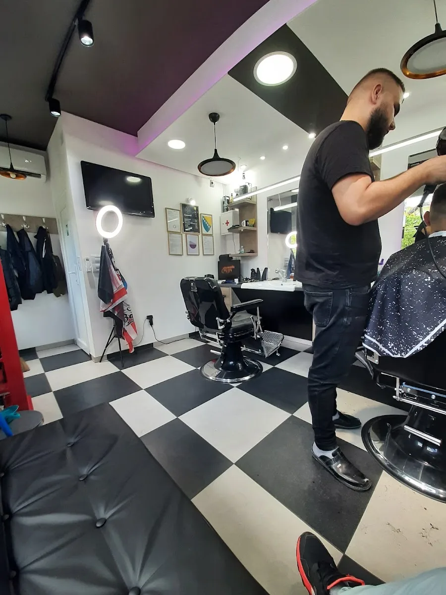 FEKI THE BARBER, Kalesija