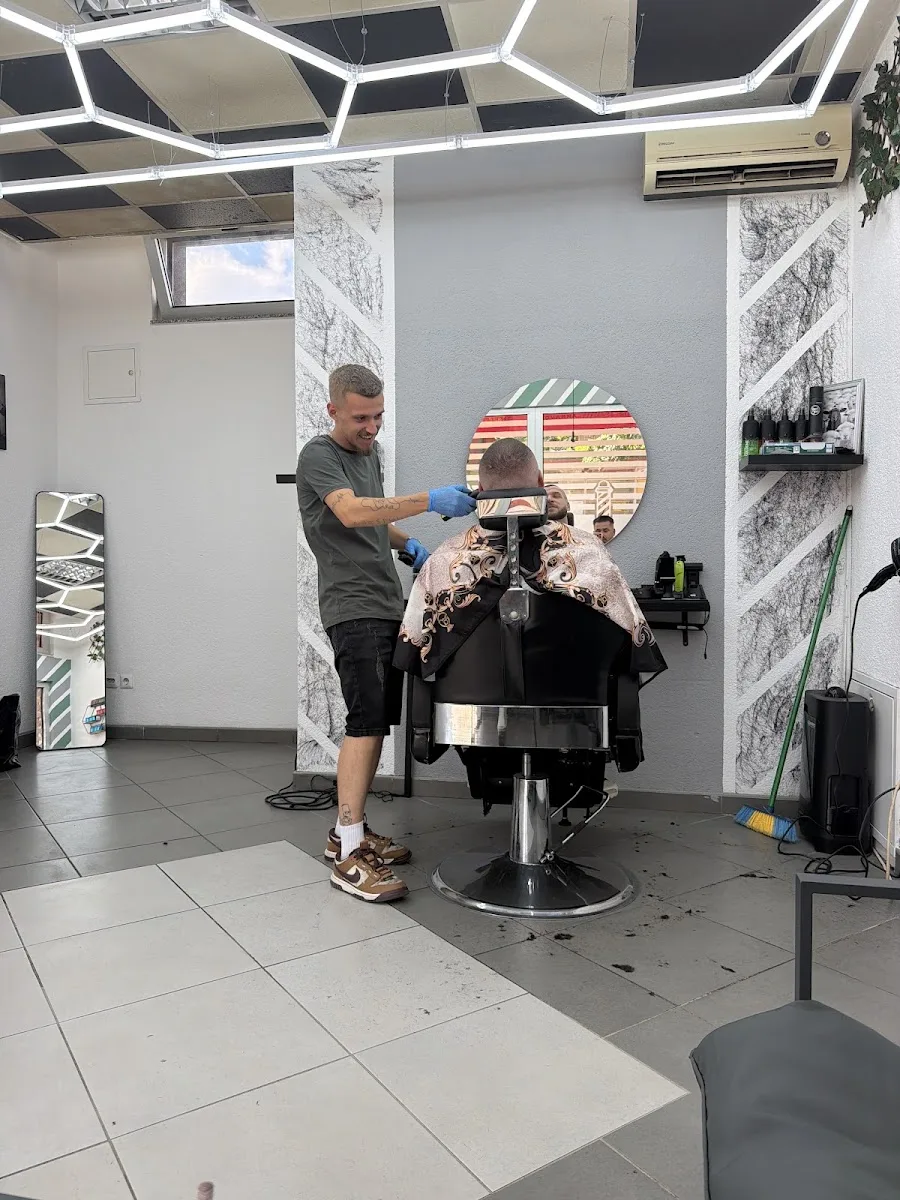Barbershop Mlinar, Bihać