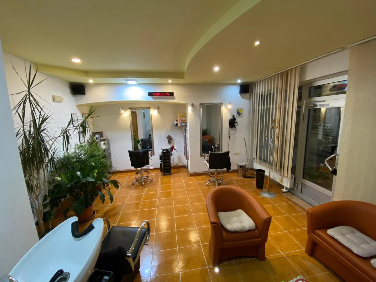 Frizerski Salon Saća Bihać, Bihać