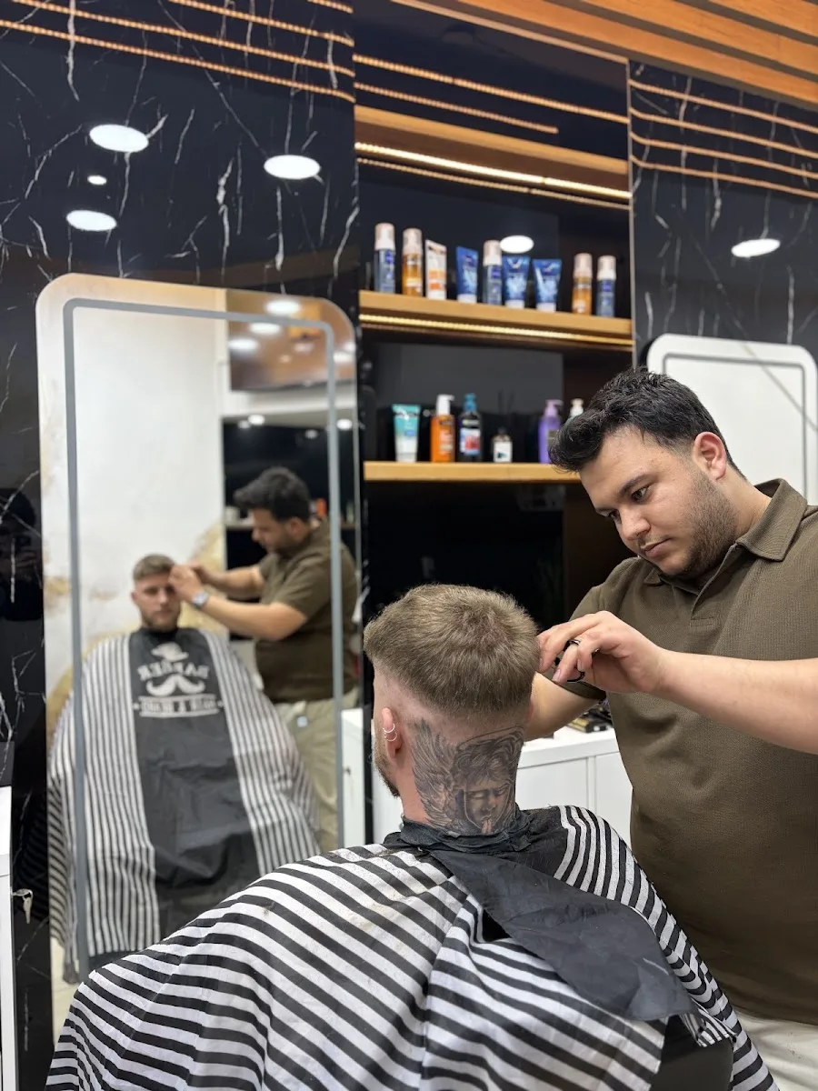 Mehmet Gökşen barber shop 2 - foto 3