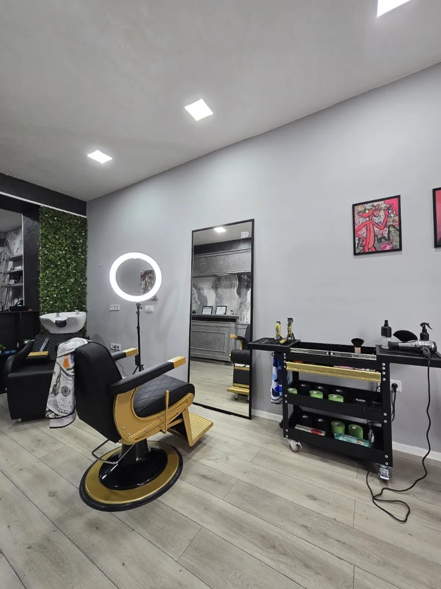KuzuCutzz Studio, Sarajevo