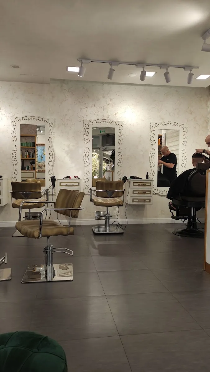 Frizerski salon Milan, Bijeljina