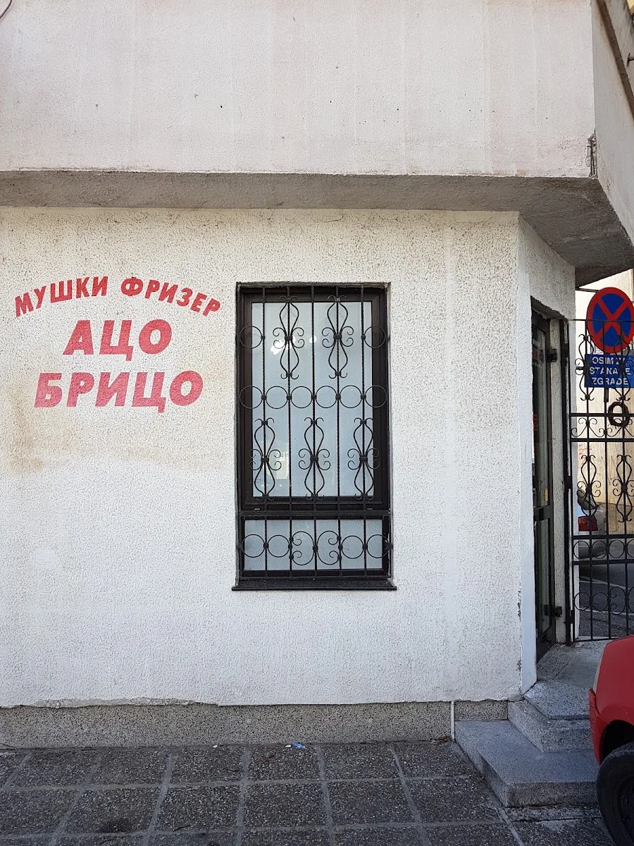 Muški frizer,,Aco Brico'', Bijeljina