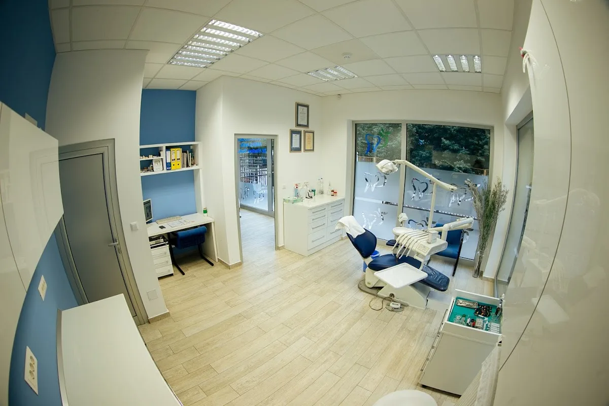 Ambulanta estetske stomatologije i estetske medicine “Dr Vladimir Radić” - foto 2